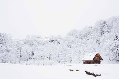 Hay nieve : Il y a de la neige